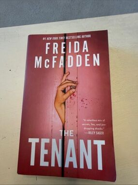 The Tenant - Freida McFadden